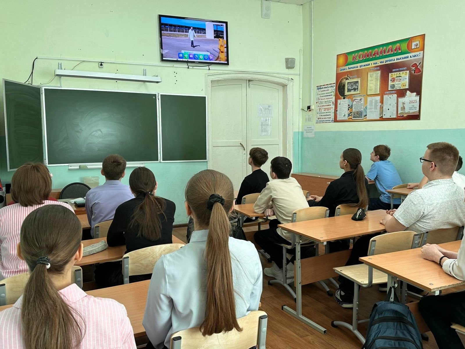 15 мая в рамках курса внеурочной деятельности «Россия — мои горизонты» для обучающихся 6–11 классов прошло увлекательное практико-ориентированное занятие на тему «Россия безопасная»..
