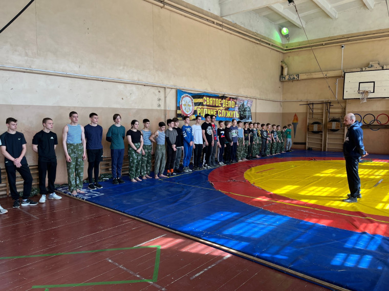 15 апреля команда нашей школы принимала участие в соревнованиях по Силовому троеборью..